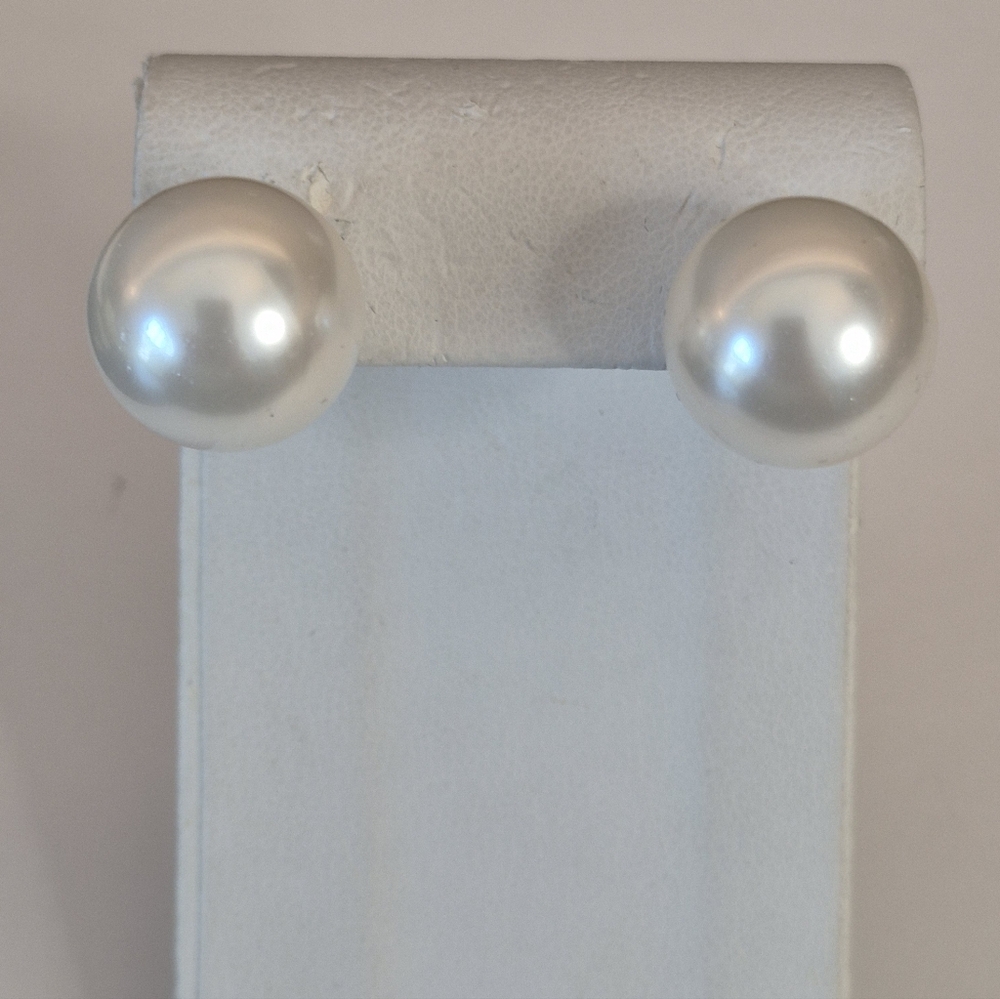 14k Reversible Pearl Earrings - Picture 10 of 10